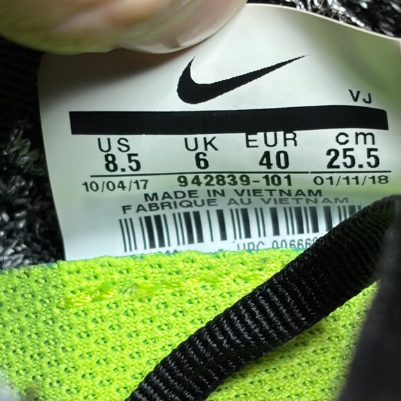 Nike Free RN Flyknit 2018 Oreo Women's Athletic Running Shoes - Picture 8 of 8